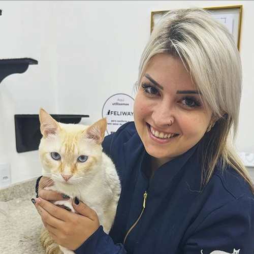 Carla di Concilio | Médica-Veterinária